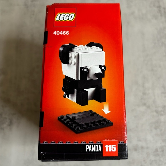 Lego BrickHeadz Chinese New Year Pandas Set (#40466) - Picture 3 of 6